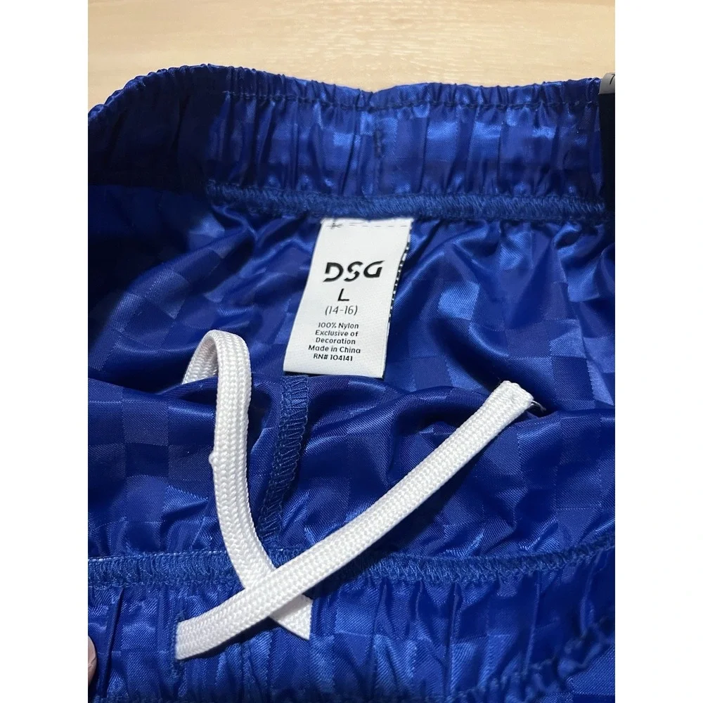 NWT DSG Boys L Woven Soccer Short Team Royal Blue Geometric Regular Size Large‎